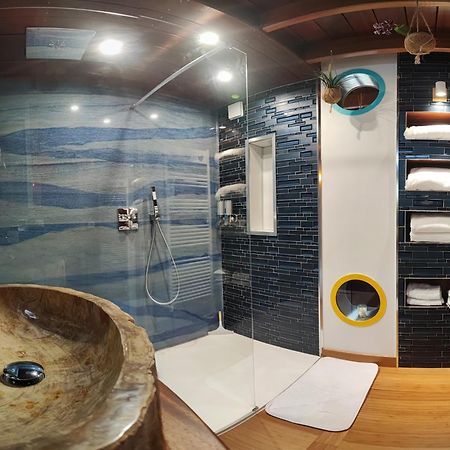 La Rivière-Saint-Sauveur La Kaz Rhumantique Sauna And Spa Privatif מראה חיצוני תמונה