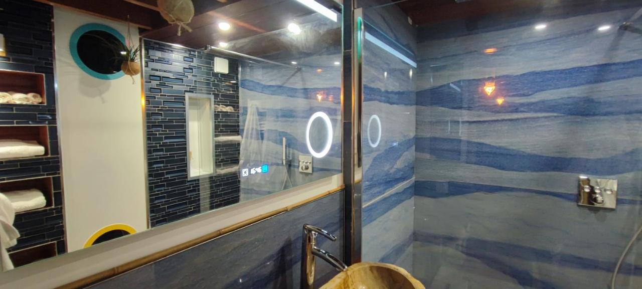 La Rivière-Saint-Sauveur La Kaz Rhumantique Sauna And Spa Privatif מראה חיצוני תמונה